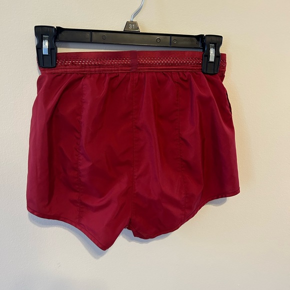 Nike running shorts - Picture 3 of 4